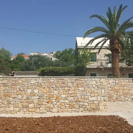 Nyaraló Niz Kogul Holiday